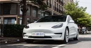Tesla - pariul de miliarde pe AI